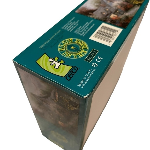 Ceaco Thomas Kinkade 1000 PC Puzzle Sweetheart Cottage Glow in the Dark SEALED - Picture 5 of 10